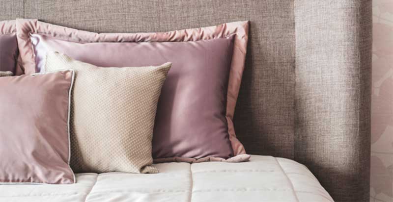 Satin Vs Silk Pillowcase For Hair: Know The Difference