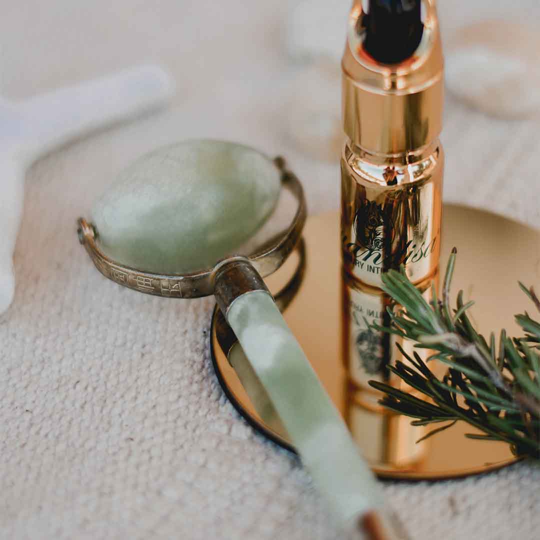What Is A Jade Roller and How Does It Work?