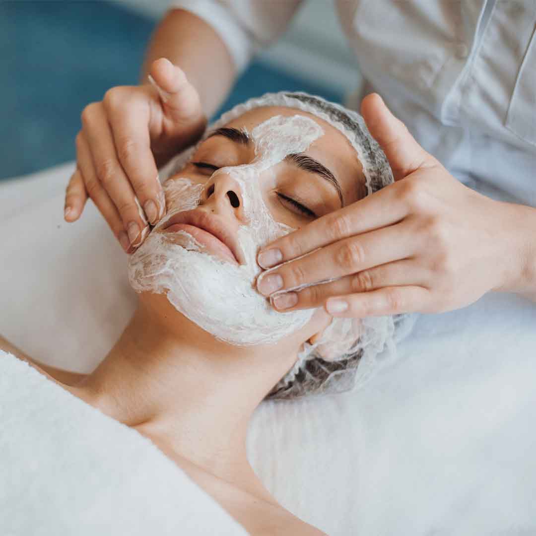 Which Facial Is Best for Skin Whitening? The Ultimate Guide